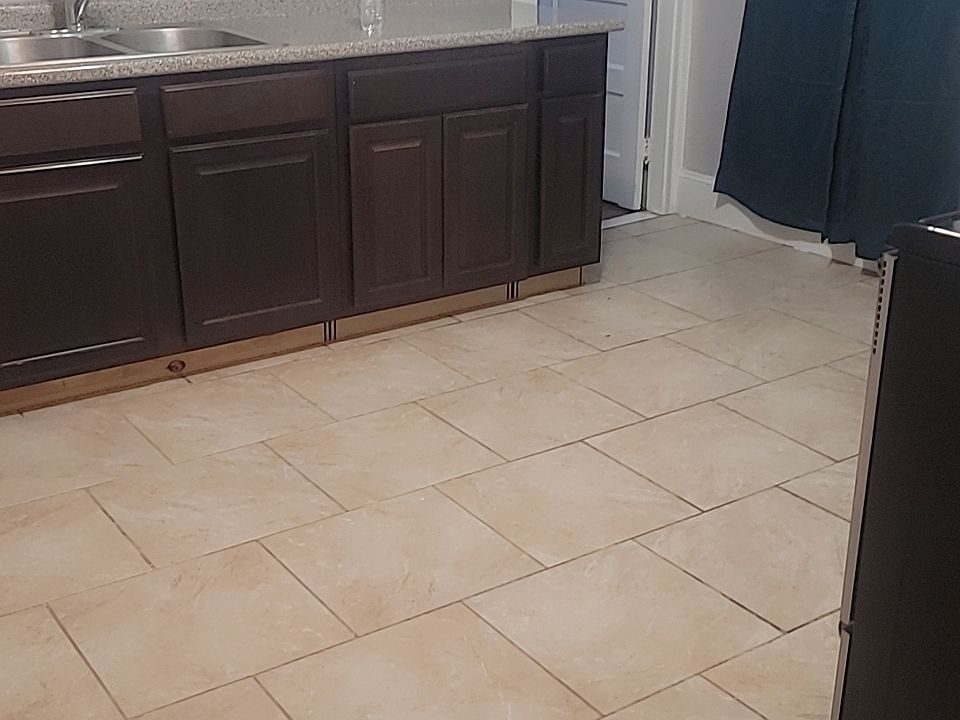 2nd image of 96 Warrenton Ave #2