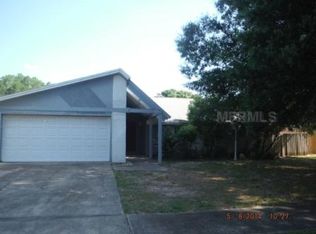 1422 Corner Oaks Dr, Brandon, FL 33510