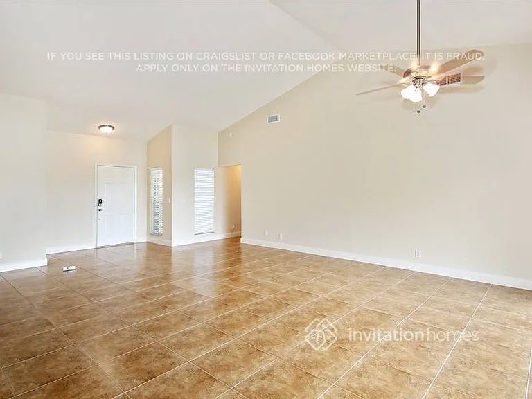 12132 Quilting Ln — Photo 2