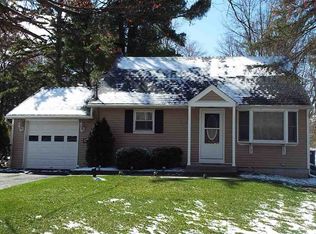 34 Gipp Rd, Albany, NY 12203