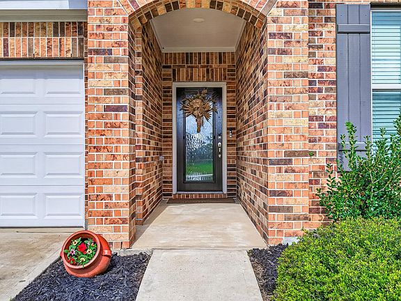 5th image of 8018 Royal Palm Dr