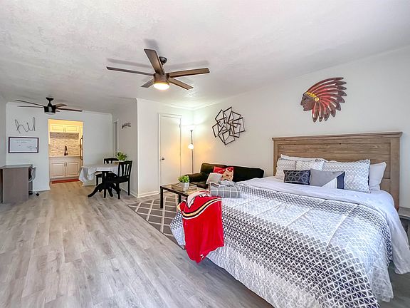 2nd image of 405 Dunwoody St APT 30