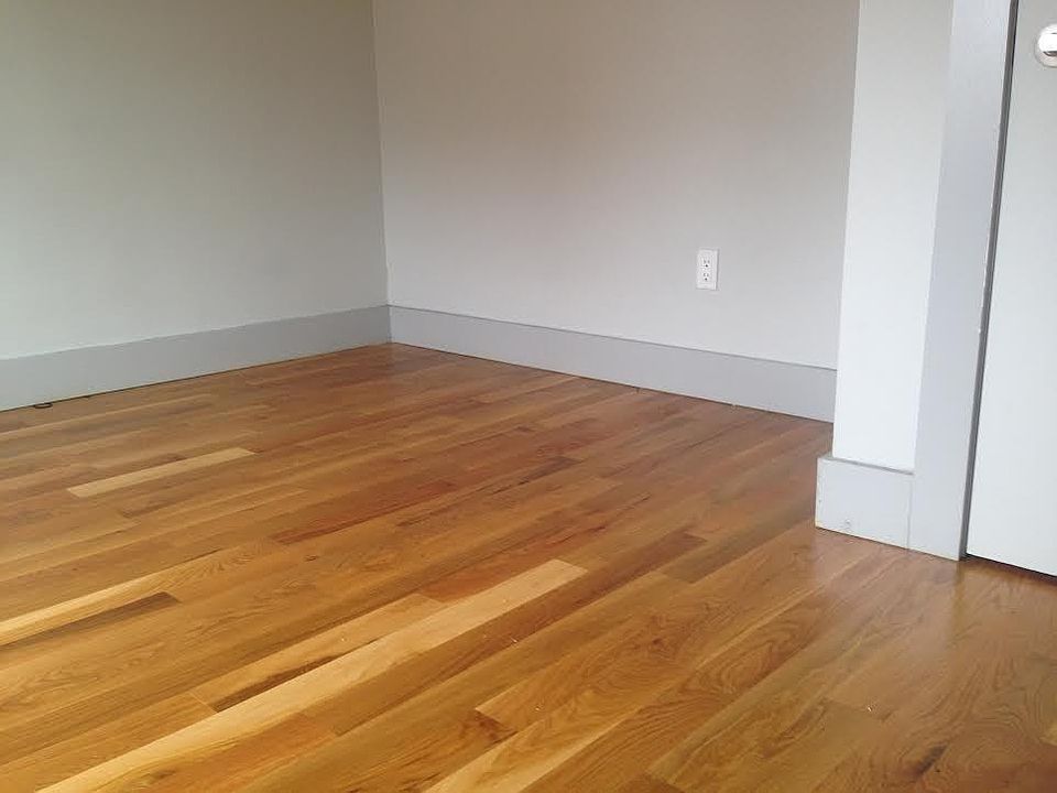 2nd image of 793 Hart St