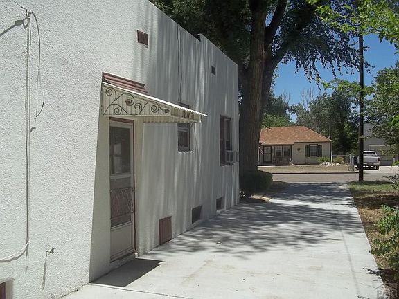 5th image of 831 Jackson St