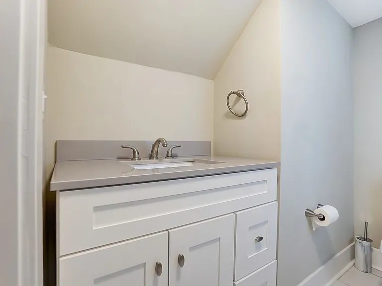 5107 Marion Ave — Photo 9
