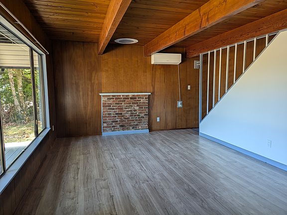 5th image of 551 Point Brown Ave SW