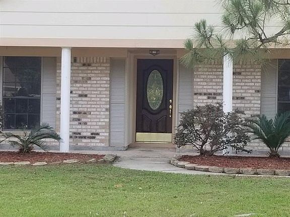 3rd image of 125 Goldenwood Dr