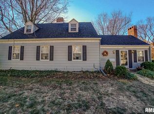 1550 Cherry Rd, Springfield, IL 62704