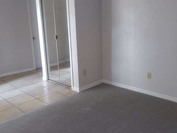 5th image of 3792 Long Grove Ln