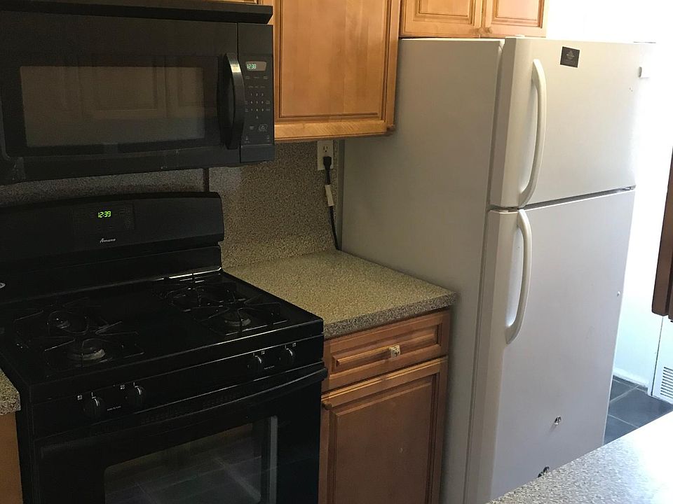 1st image of 30 Bay 29 St #6