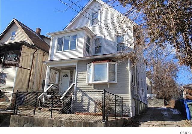 2nd image of 233 Monroe St