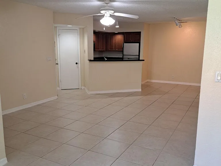 3470 Pinewalk Dr N #212 — Photo 5