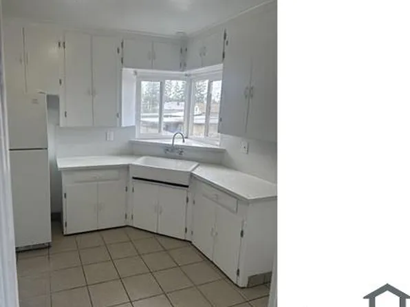124 N 3rd St APT B, Fresno, CA 93702