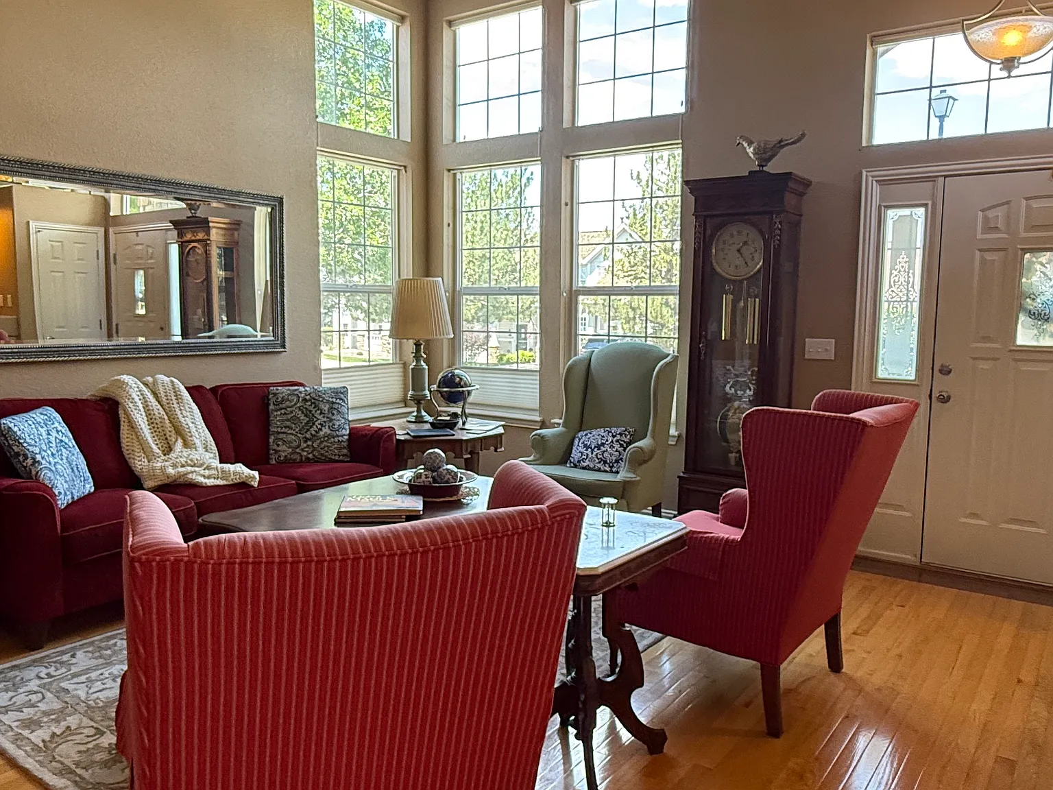 8300 Fairmount Dr — Photo 4