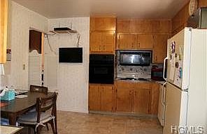 4th image of 1 Lakeville Dr