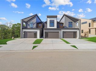 22518 W 93rd St, Lenexa, KS 66227