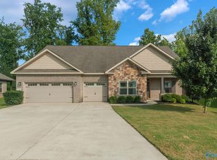 110 Hollybrook Dr, Madison, AL 35757