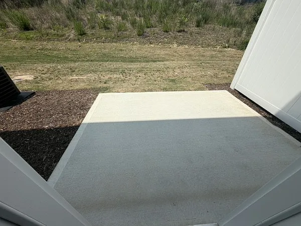 445 Venetian Dr — Photo 6