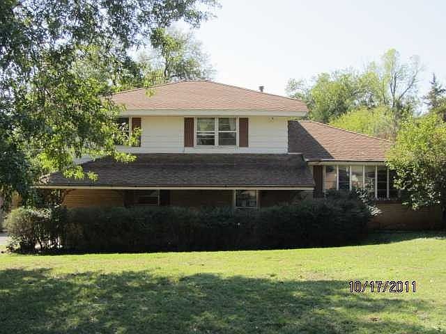 1st image of 4710 NE 33rd St
