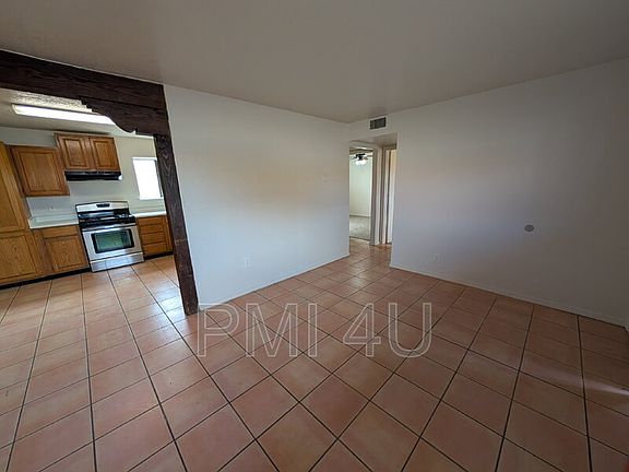 2nd image of 118 S Main St Unit 3
