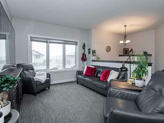 4th image of 5 Cambridge Close