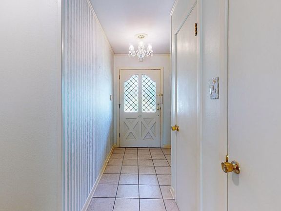 5th image of 1307 Holloway Dr