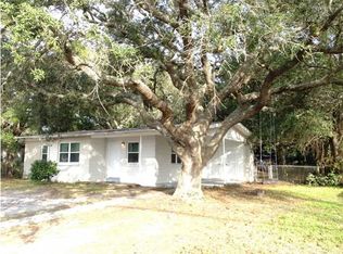 109 Robinwood Dr NW, Fort Walton Beach, FL 32548