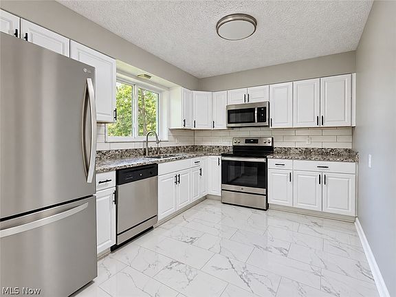 5th image of 2961 Chamberlain Rd