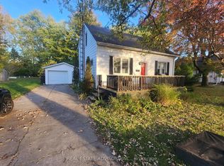 746 S Pelham Rd, Welland, ON L3C3C8