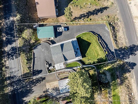 5th image of 304 Airport Way