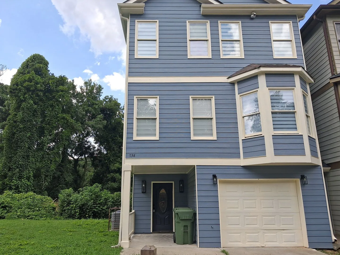 Spacious Three-Story Townhome — Photo 1