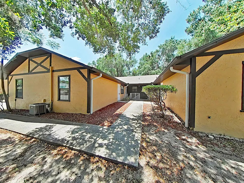 510 SE 11th St