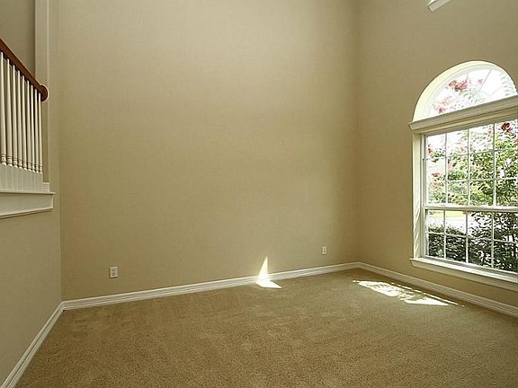 4th image of 12622 Mossy Ledge Dr