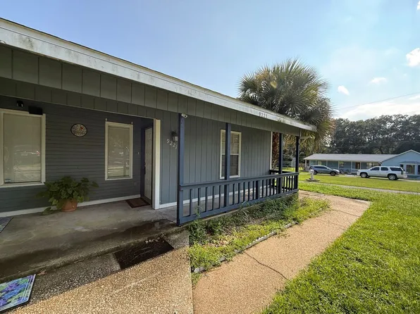 9221 Beatrice Dr, Pensacola, FL 32514
