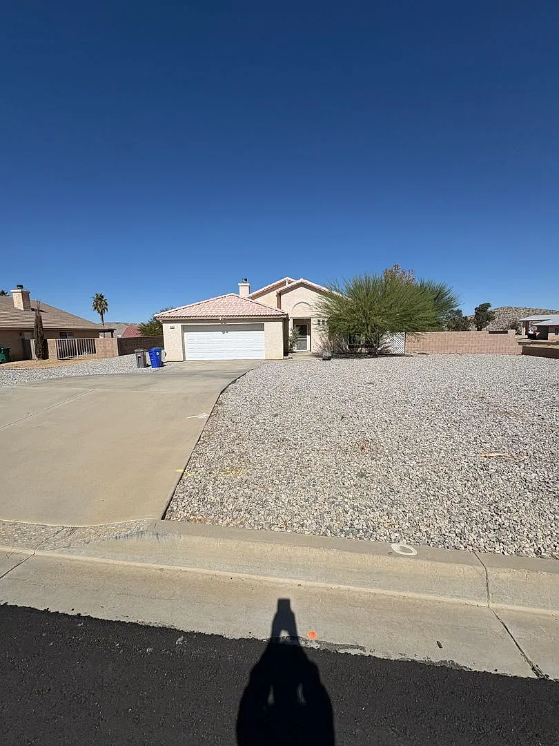 Nice corner lot home in Cooper Hills — Photo 3