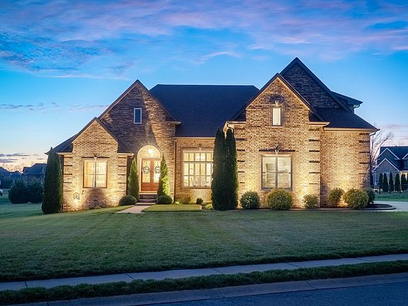 2nd image of 3052 Eliza Dr