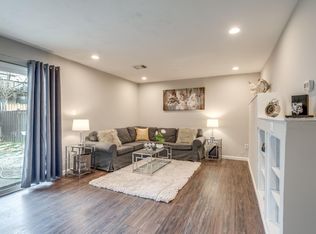 1119 Shannon Pl, Herndon, VA
