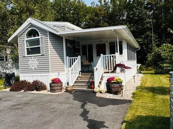1 Seacoast Lane #50, Old Orchard Beach, ME 04064