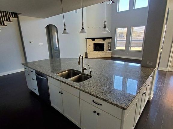 4th image of 205 Woods Of Boerne Blvd