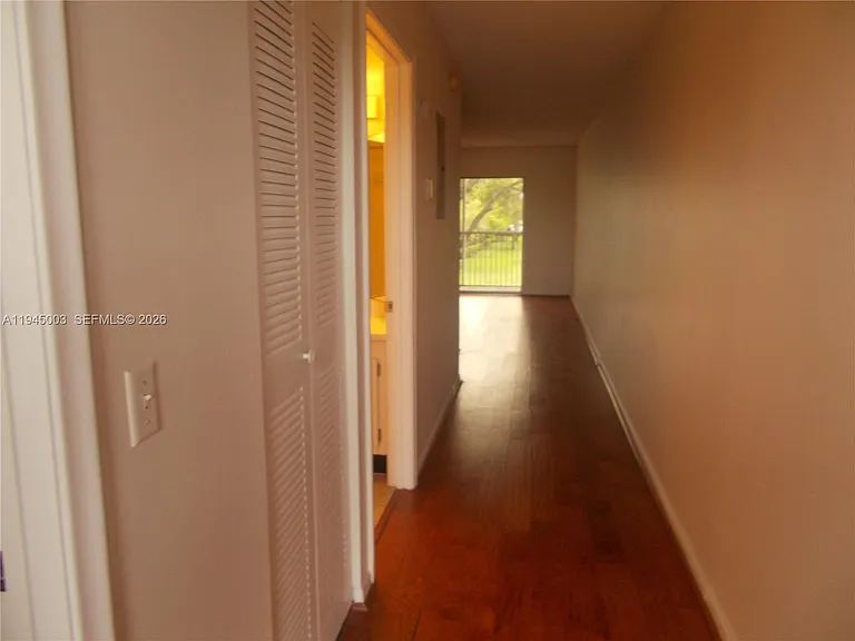 1400 SW 124th Ter #205Q — Photo 14