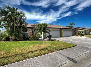 611 Chestnut Ln, Englewood, FL 34223