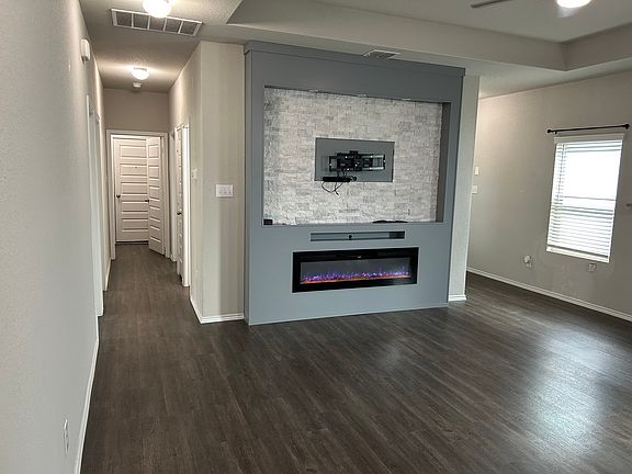 4th image of 2435 Dry Moss Way