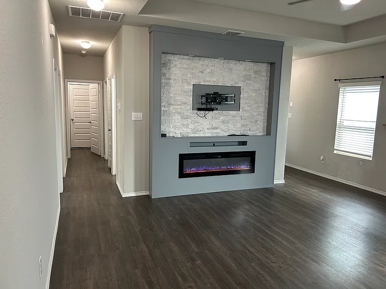2435 Dry Moss Way — Photo 4