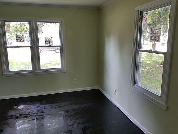 2nd image of 141 Woodcliff Dr