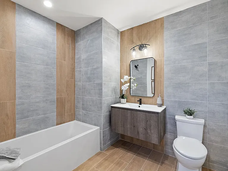 Market View Residences — Photo 9