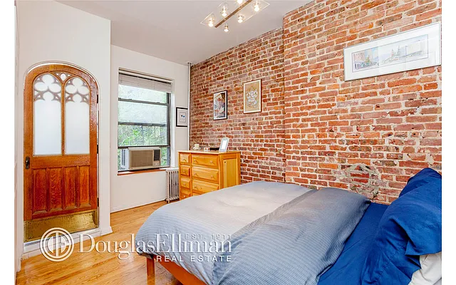Sold by Douglas Elliman | media 10
