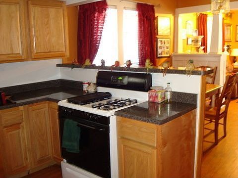 2nd image of 924 Fulton Ave