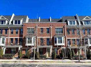 692 Kenneth St NE, Washington, DC 20017