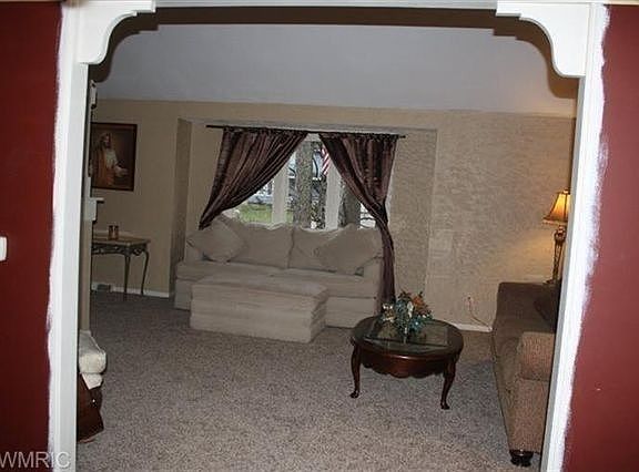 2nd image of 1735 Chateau Dr SW