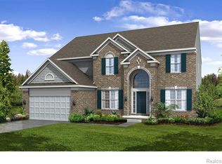 6097 Topaz Cir, Grand Blanc, MI 48439